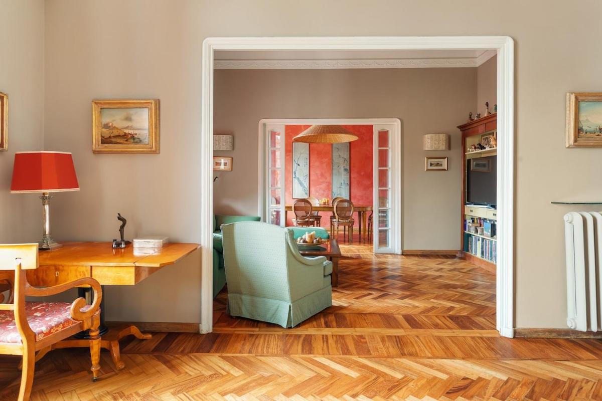 Casa Augusta, A Burghesius Apartment
