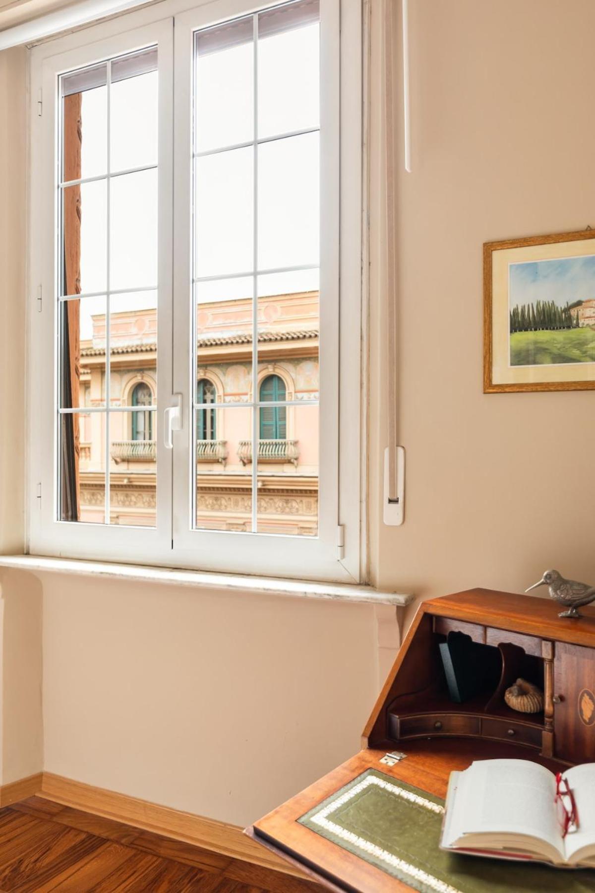 Casa Augusta, A Burghesius Apartment Rome