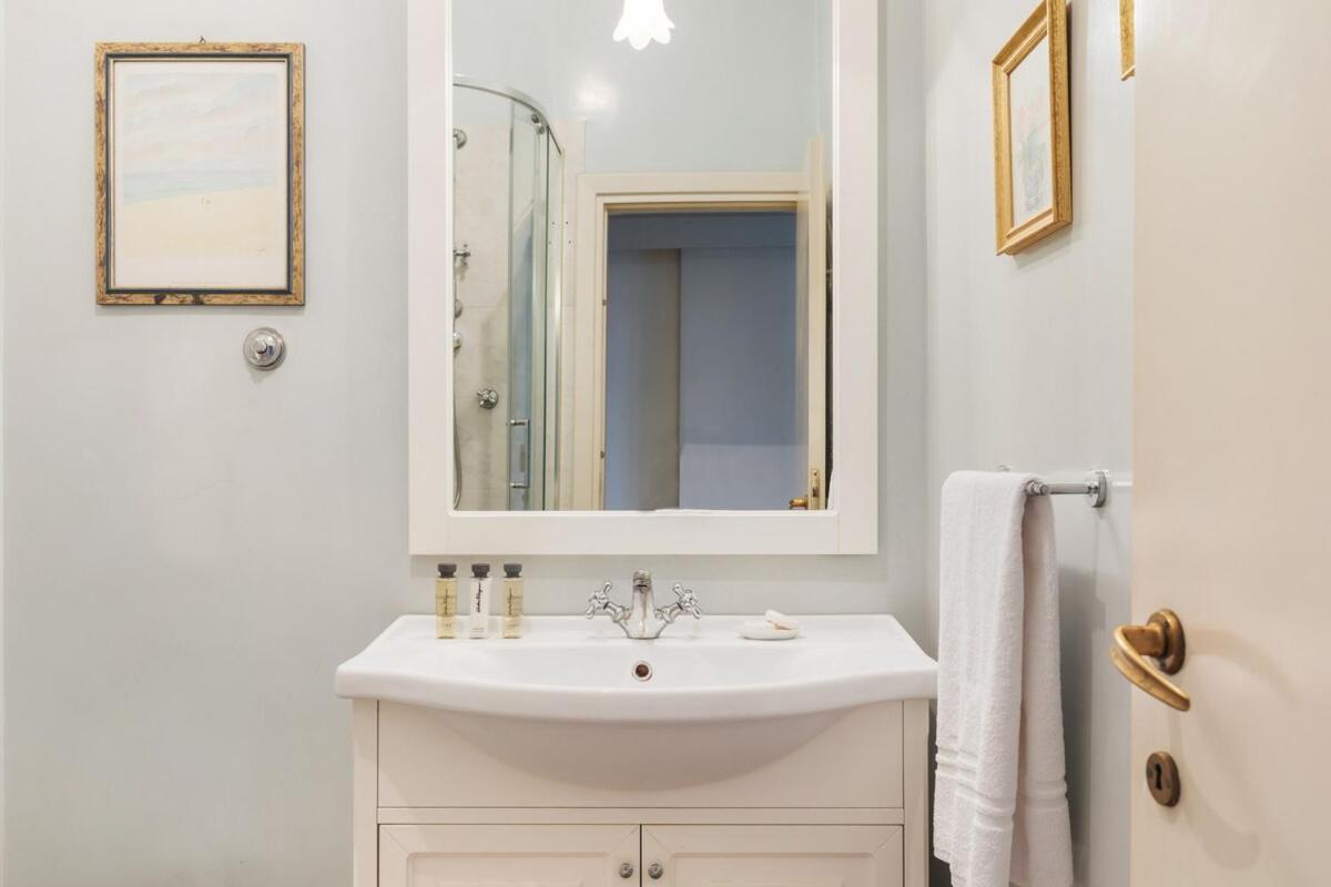 Casa Augusta, A Burghesius Apartment Rome